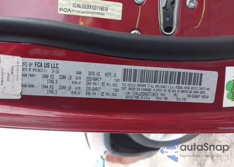 2016 Jeep Compass Latitude z USA, uszkodzony, nr VIN 1C4NJDEBXGD719019